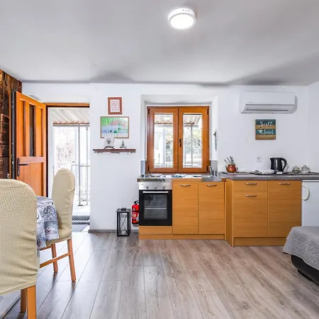 Galija, Historical Center Appartement Punat