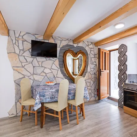 Galija, Historical Center Appartement Punat